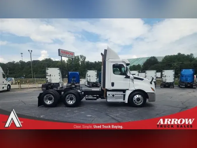 2019 FREIGHTLINER CA126