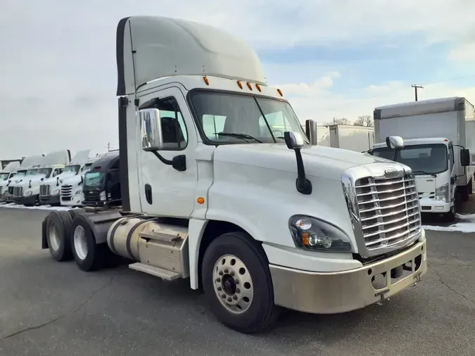 2018 FREIGHTLINER/MERCEDES CASCADIA 12555047f6cb07582ec8ab83511540f3a01