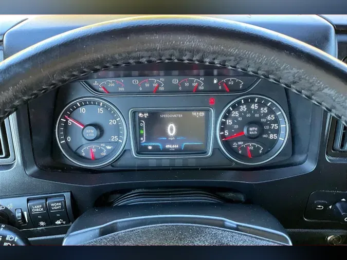2022 INT LT625 6x4