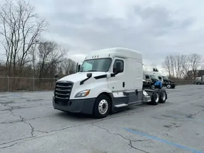 2020 Freightliner Cascadia