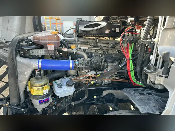 2024 Freightliner Cascadia 12655082f31e74c8c3929a35c45841a65fb