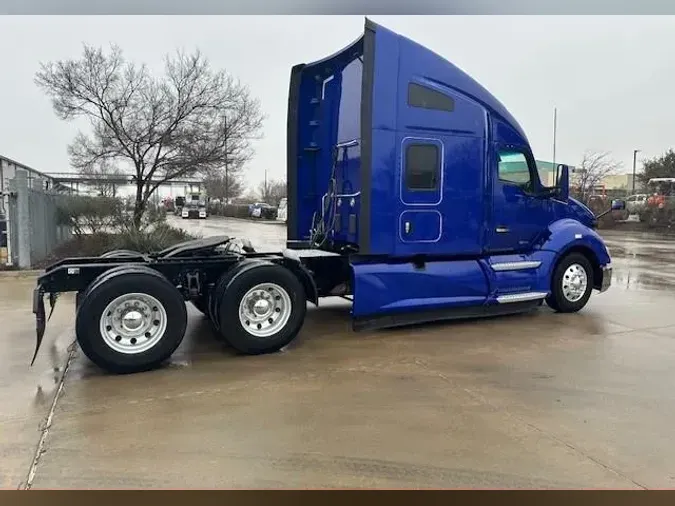 2022 Kenworth T680