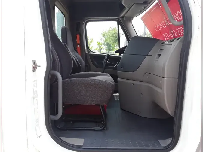 2015 FREIGHTLINER/MERCEDES CASCADIA 113