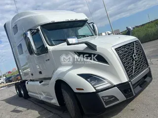 2024 VOLVO VNL64T760