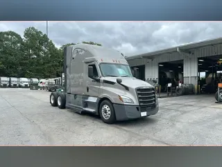 2022 Freightliner Cascadia 126
