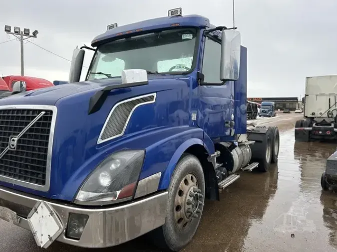 2016 VOLVO VNL64T300551cc4c0f5ba485e7d6b23e68386eb5c
