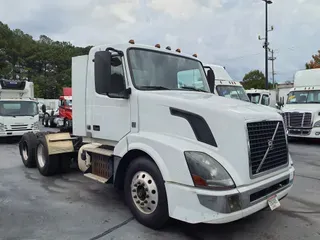 2017 VOLVO VNL64TRACTOR