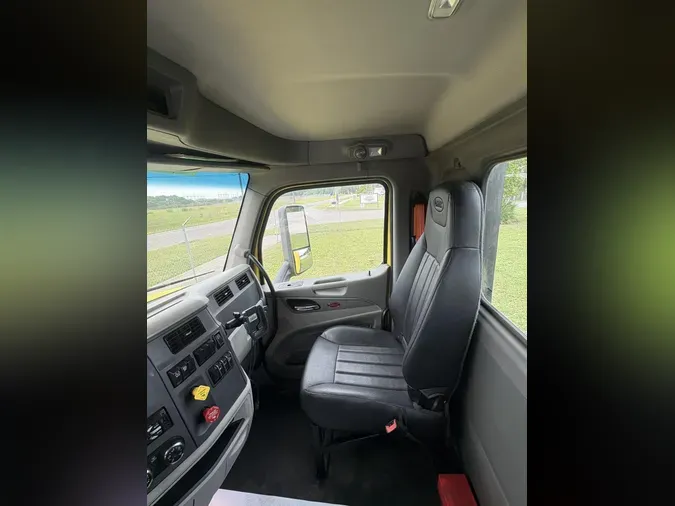 2021 Peterbilt 579