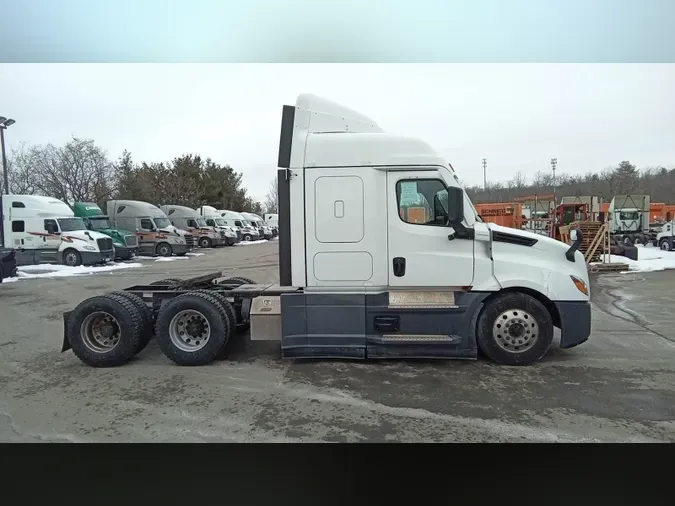 2022 Freightliner Cascadia 126