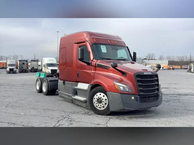 2022 Freightliner Cascadia 126551fe8d31503cda2d29eacac69a748e0