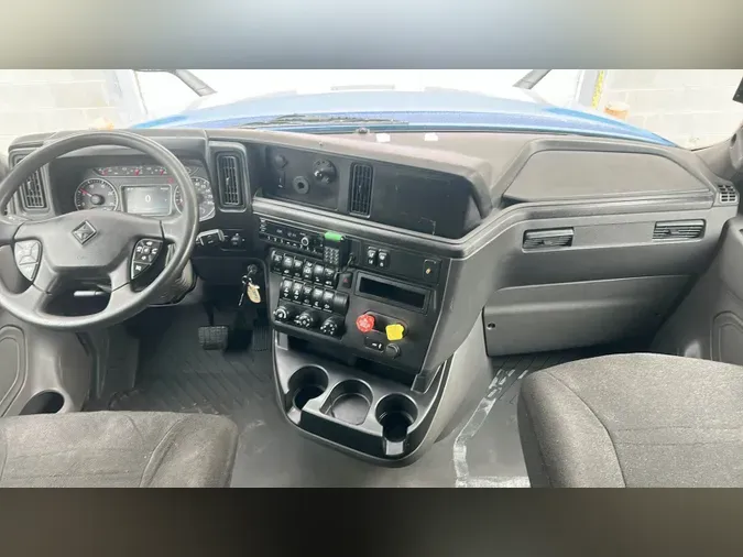 2022 International LT625