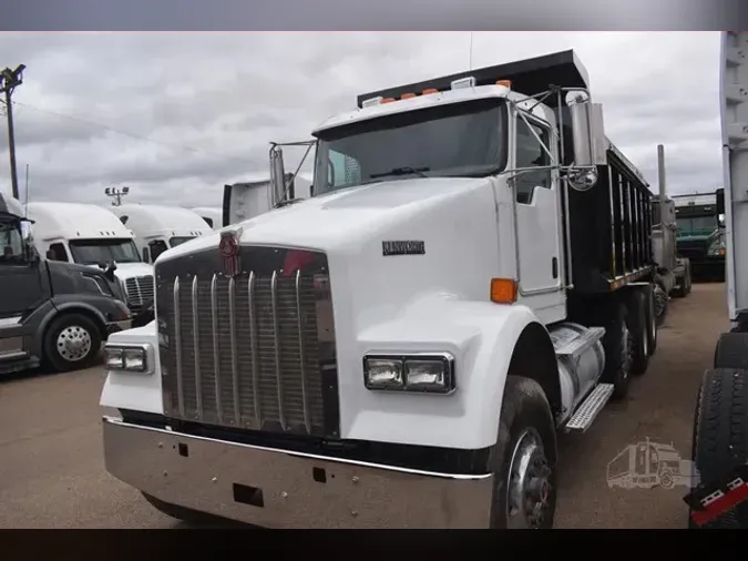 2010 KENWORTH W900