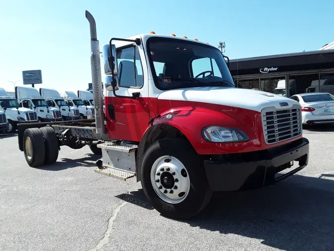 2016 FREIGHTLINER/MERCEDES M2 106