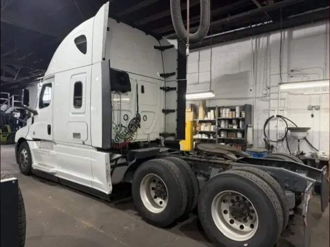 2023 FREIGHTLINER/MERCEDES NEW CASCADIA PX126645522434a2d578fd6a5bf92177e880900
