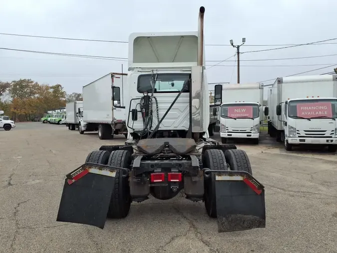 2021 NAVISTAR INTERNATIONAL LT625 DAYCAB S/A