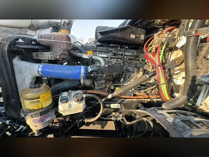2022 Freightliner Cascadia 126