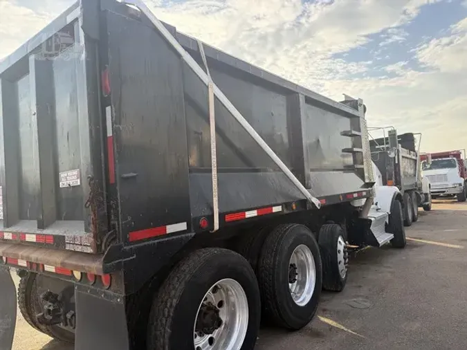 2011 KENWORTH T800