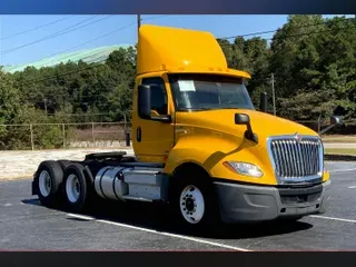 2019 INT LT625 6x4