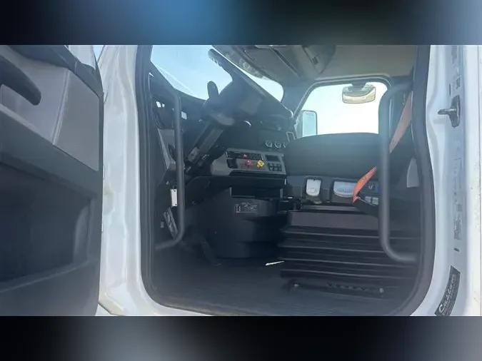 2020 FREIGHTLINER PX12664