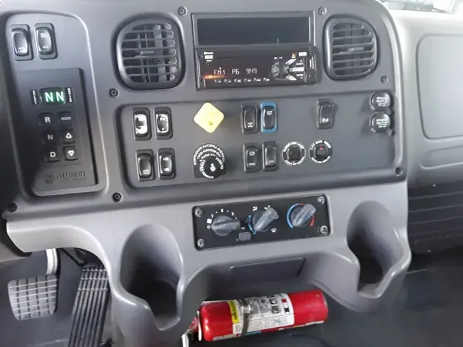 2018 FREIGHTLINER/MERCEDES M2 1065532a49d1617cfe830172f0857640ae2