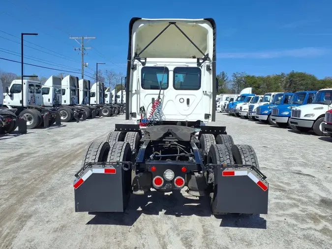 2020 FREIGHTLINER/MERCEDES NEW CASCADIA PX12664