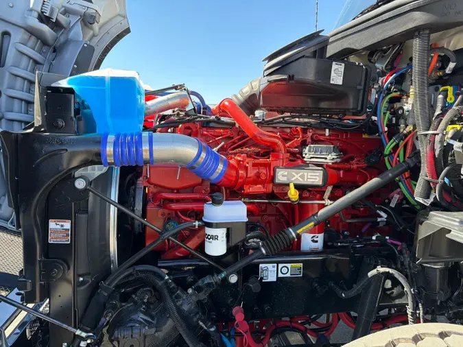 2026 Kenworth T880 Short Hood553648ea4d4f3d5b55f634554099b351