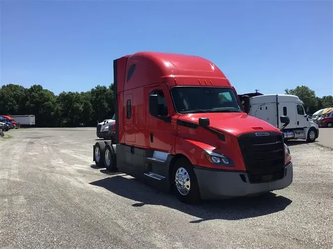 2022 FREIGHTLINER CASCADEVO1