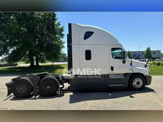 2017 FREIGHTLINER Cascadia 125