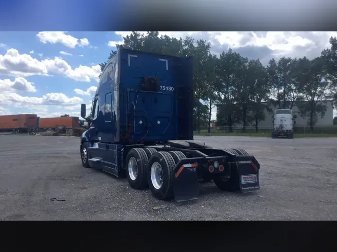 2023 Freightliner Cascadia 126