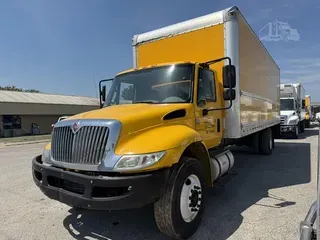 2018 INTERNATIONAL DURASTAR 4300