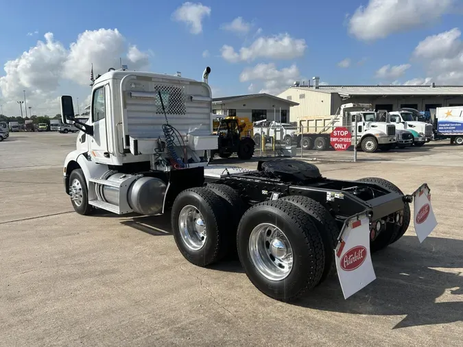 2017 Peterbilt 579