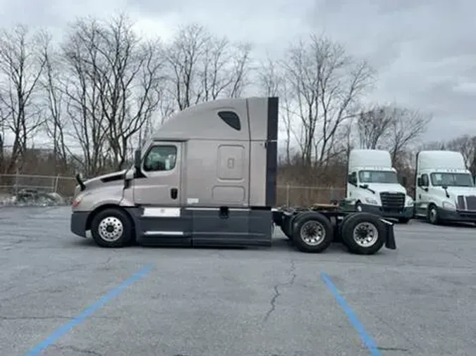 2021 Freightliner Cascadia