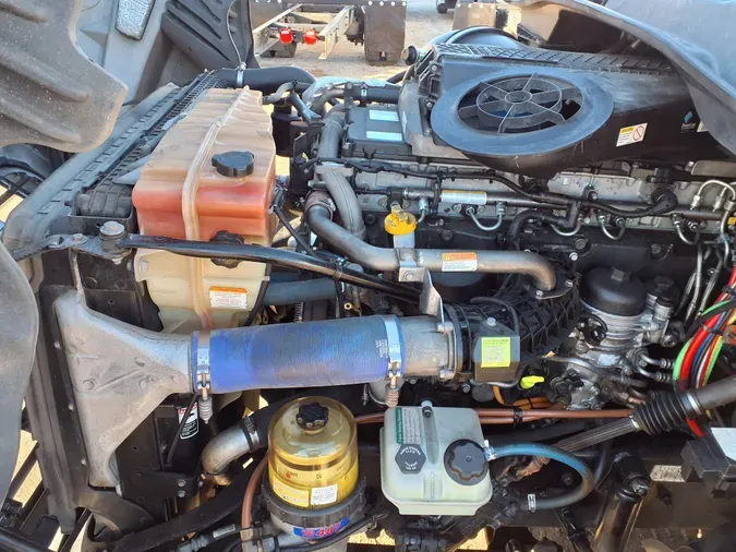 2020 FREIGHTLINER/MERCEDES CASCADIA 125