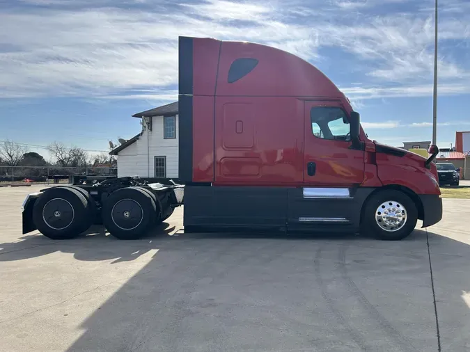 2021 Freightliner Cascadia