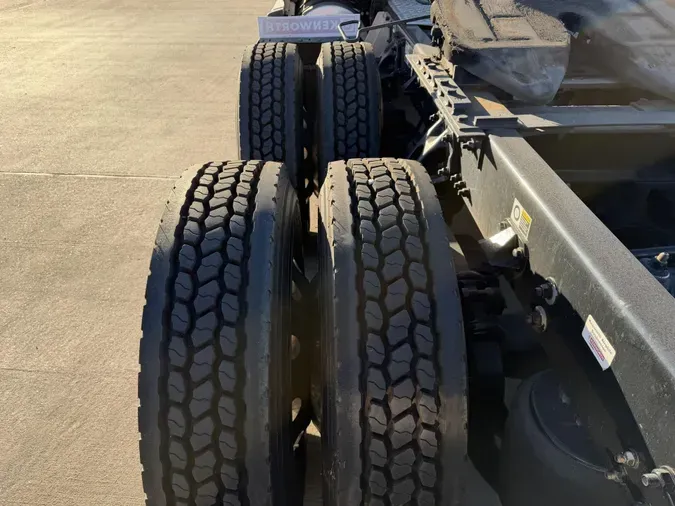 2024 Kenworth T680554588d834664d9cc05af2a03f614cd4