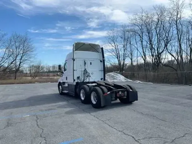 2020 Freightliner Cascadia