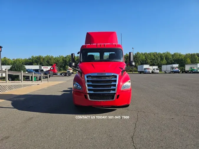 2019 FREIGHTLINER NEW CASCADIA 116
