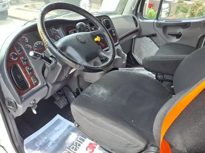 2020 FREIGHTLINER/MERCEDES M2 106554d09a2c48b636de149c5e7a003a306