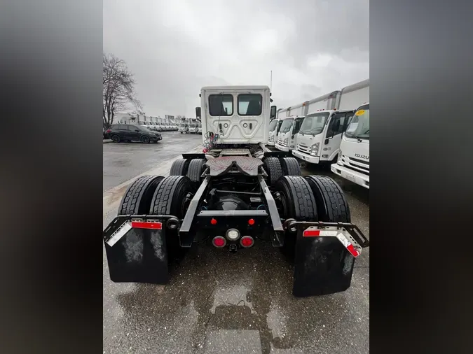 2019 FREIGHTLINER/MERCEDES CASCADIA 113