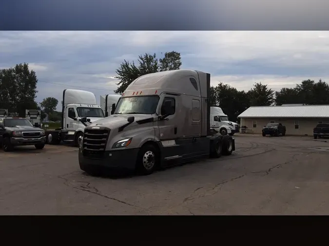 2023 Freightliner Cascadia 12655507762330ced359029e060a78721c9
