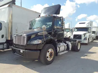 2017 FREIGHTLINER/MERCEDES M2 106