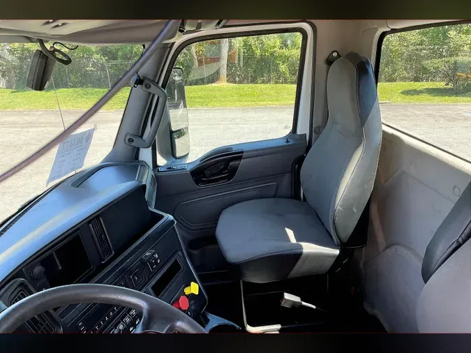 2019 INT LT625 6x4