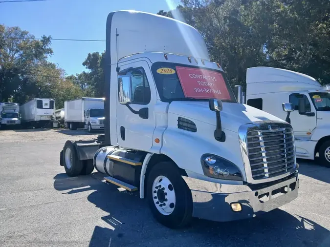 2018 FREIGHTLINER/MERCEDES CASCADIA 113