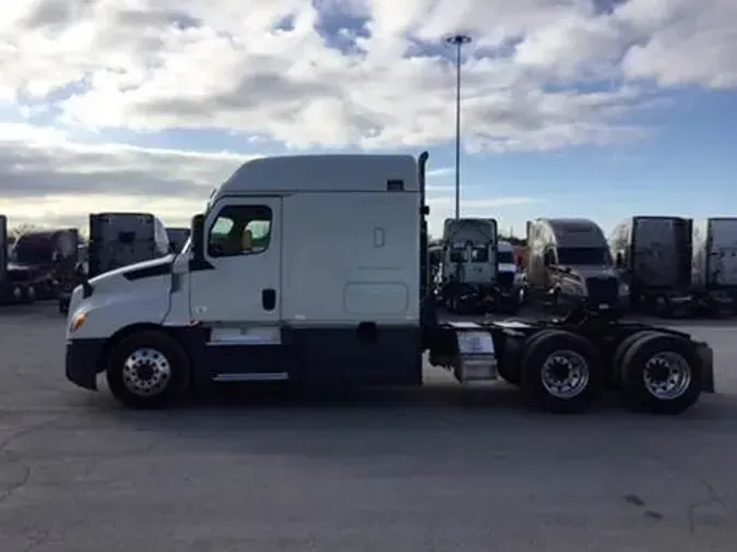 2020 Freightliner Cascadia