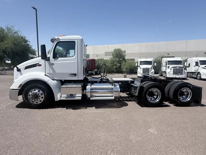 2023 Peterbilt 579