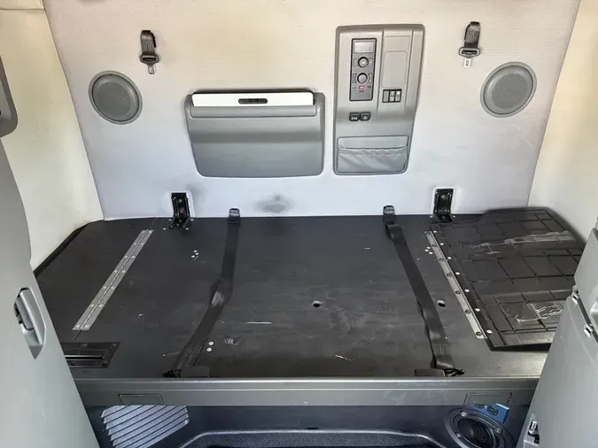 2020 VOLVO VNL64T760