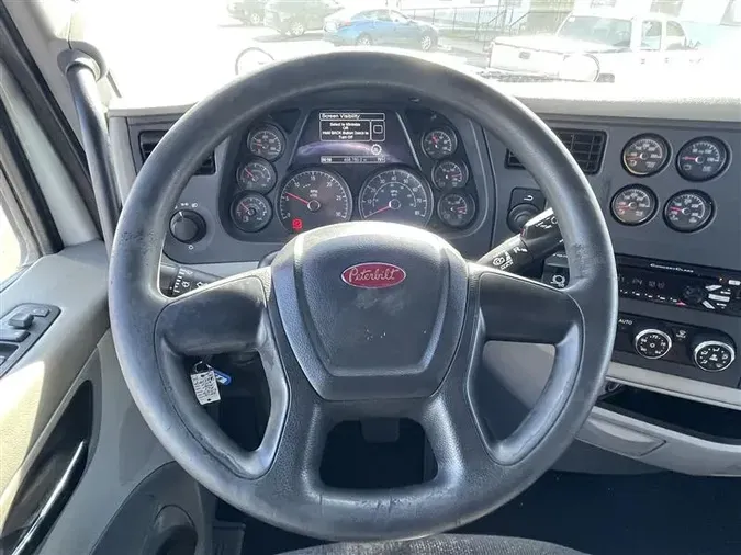 2019 PETERBILT 579