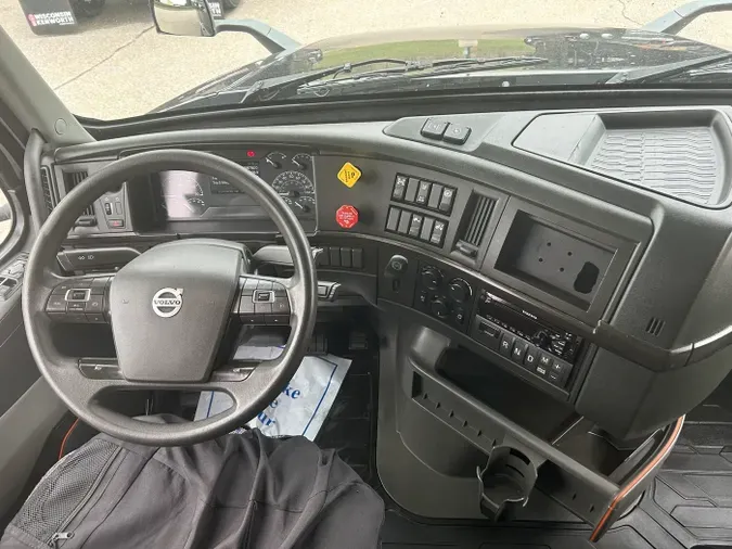 2021 Volvo VNL 860