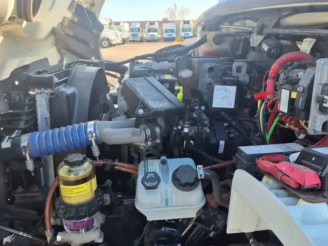 2020 FREIGHTLINER/MERCEDES M2 106