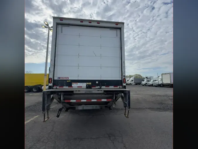 2019 FREIGHTLINER/MERCEDES M2 106